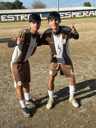 Gabriel Venegas Garces y Dario Venegas Garces, domingo 14-06-26. Cancha Mediocamino 
